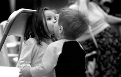 正确引导孩子看见亲吻的反应_https://www.shafeng.cn_教育_第2张