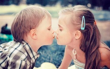 正确引导孩子看见亲吻的反应_https://www.shafeng.cn_教育_第3张